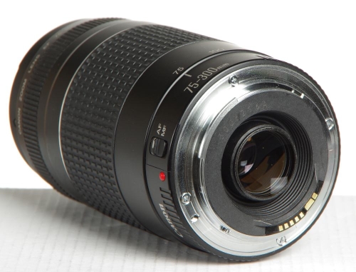 Preview: Canon EF 75-300mm/F4,0-5,6 III *gebraucht*