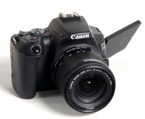 Canon EOS 250D Kit 18-55mm/F4,0-5,6 IS STM *gebraucht*