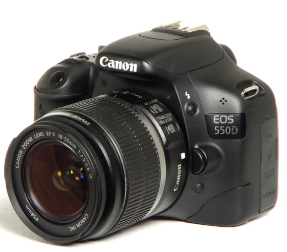 Canon EOS 550D Kit 18-55 IS *gebraucht*