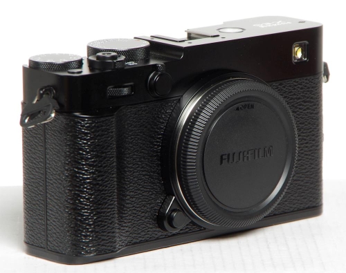 Fujifilm X-E5 Body schwarz + Halbledertasche + Daumenstütze + Softauslöser *Demo*