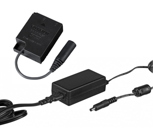 Fujifilm CP-W126 Gleichstromkoppler + Fujifilm AC Power Adapter AC-9V-E Netzteil Set für Netzbetrieb