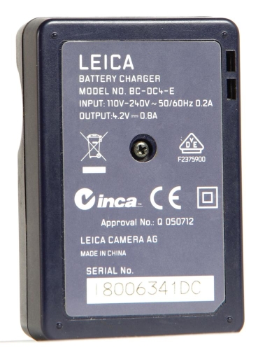 Leica BC-DC4 Akkuladegerät *gebraucht*