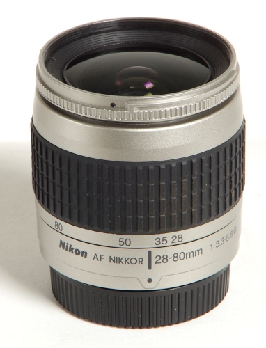 Nikon AF 28-80mm/F3,3-5,6 G silber *gebraucht*