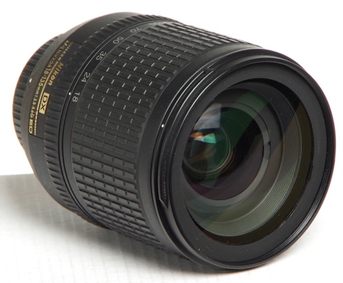 Preview: Nikon AF-S 18-135mm/F3,5-5,6 G DX ED *gebraucht*