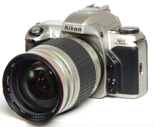 Nikon F65 Kit Voigtländer 28-210mm/F4,2-6,5 *gebraucht*
