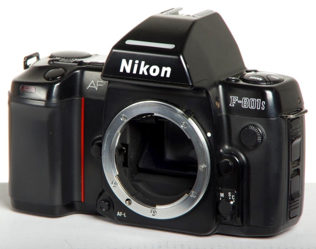 Nikon F801s Gehäuse *gebraucht*