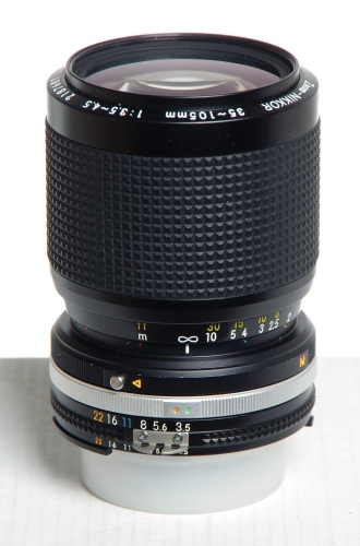 Nikon MF 35-105mm/F3,5-4,5 Ai-S Zoom Nikkor *gebraucht*