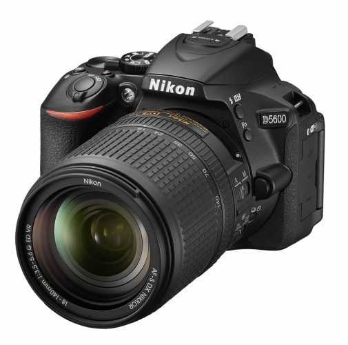 Nikon D5600 Kit AF-S 18-140 VR