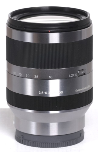 Sony SEL E 18-200/3,5-6,3 OSS silber *gebraucht*