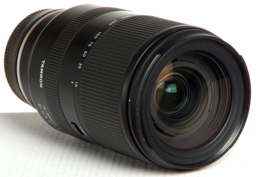 Preview: Tamron 18-300mm/F3,5-6,3 Di III-A VC VXD für Sony E-Mount *gebraucht*