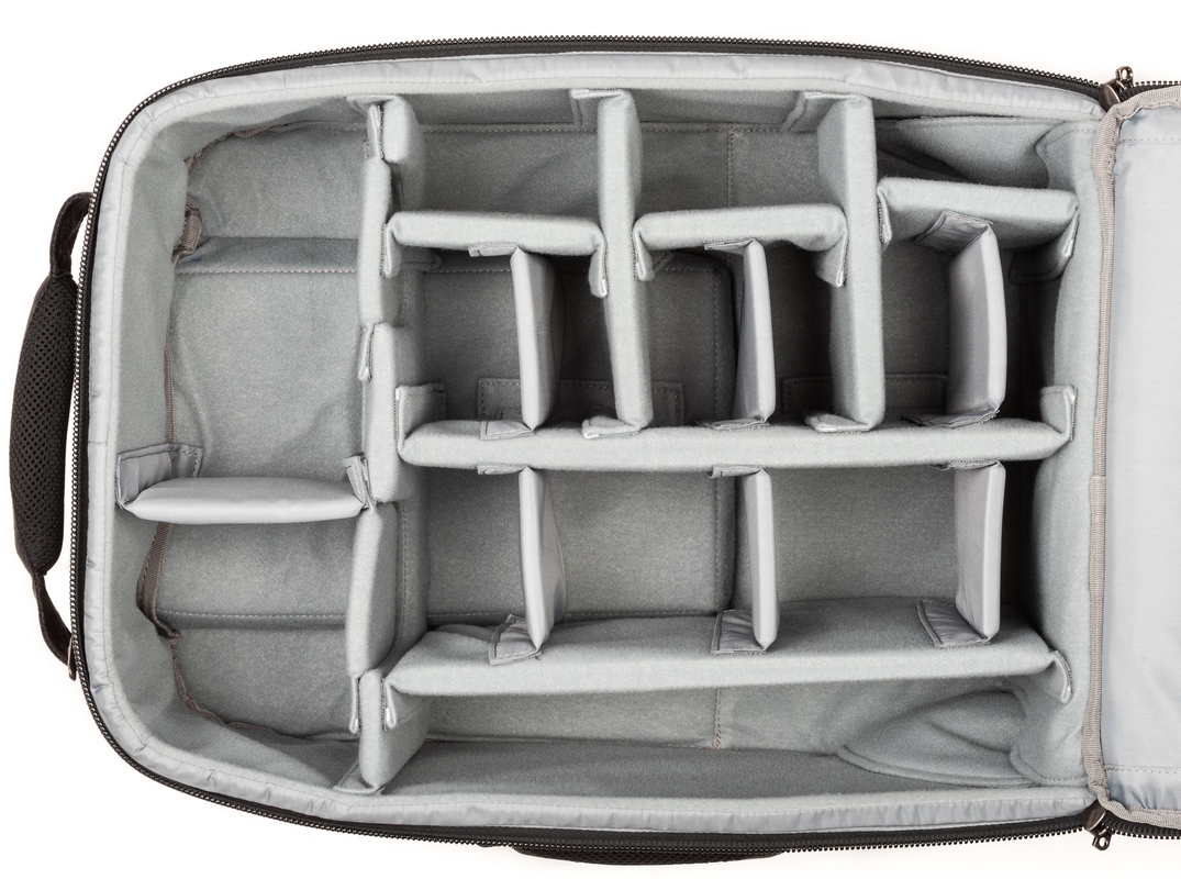 thinkTANK photo Airport Advantage XT Black