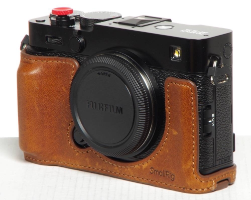 Fujifilm X-E5 Body schwarz + Halbledertasche + Daumenstütze + Softauslöser *Demo*