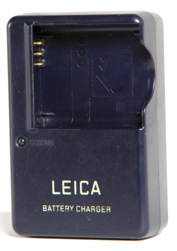 Leica BC-DC4 Akkuladegerät *gebraucht*