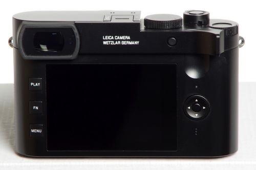 Leica Q2 (Typ 19050) Sucherkamera mit Summilux-M 1:1,7/28 mm ASPH. + Zubehörpaket *gebraucht*