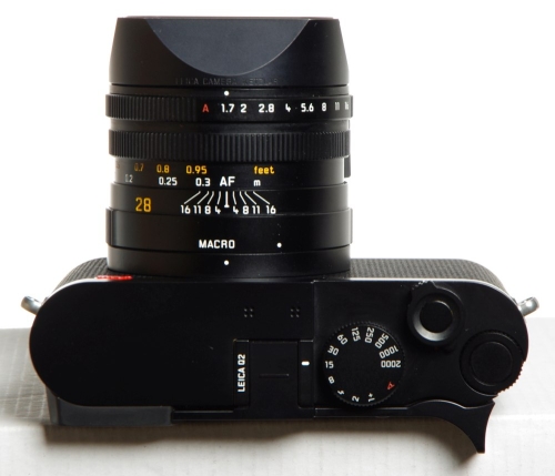 Leica Q2 (Typ 19050) Sucherkamera mit Summilux-M 1:1,7/28 mm ASPH. + Zubehörpaket *gebraucht*