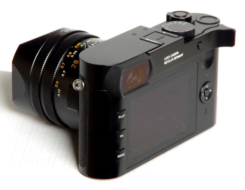 Leica Q2 (Typ 19050) Sucherkamera mit Summilux-M 1:1,7/28 mm ASPH. + Zubehörpaket *gebraucht*