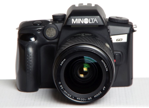 Minolta Dynax 60 Kit 28-100 schwarz *gebraucht*