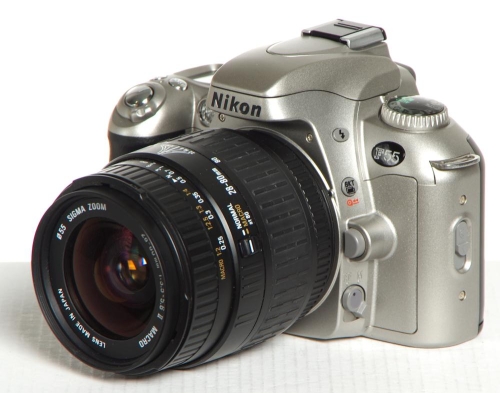 Nikon F55 Kit Sigma 28-80mm/F3,5-5,6 II *gebraucht*