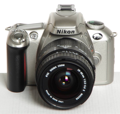 Nikon F55 Kit Sigma 28-80mm/F3,5-5,6 II *gebraucht*