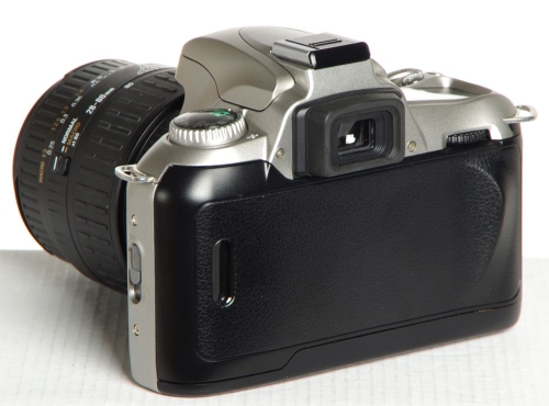 Nikon F55 Kit Sigma 28-80mm/F3,5-5,6 II *gebraucht*