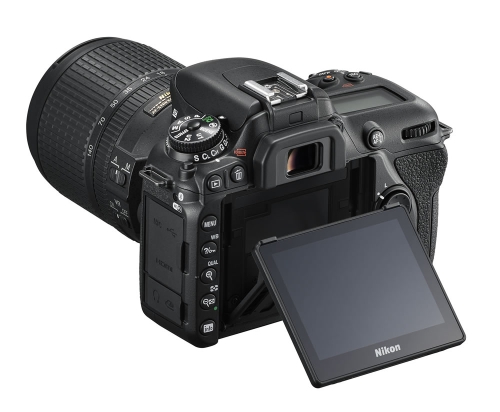 Nikon D7500 Kit 18-300mm