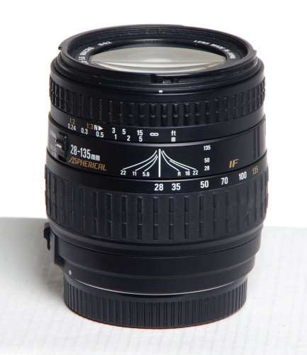 Sigma 28-135mm/F3,8-5,6 für Canon EF-Mount *gebraucht*