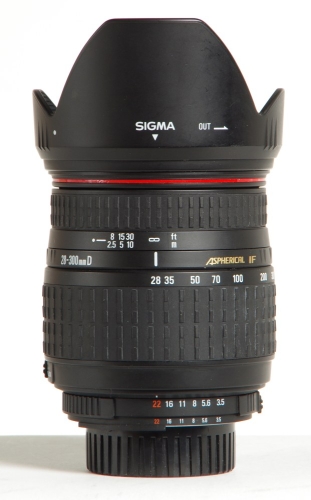 Sigma 28-300mm/F3,5-6,3 DG Macro für Nikon *gebraucht*