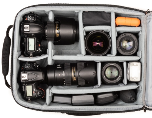 thinkTANK photo Airport Advantage XT Black