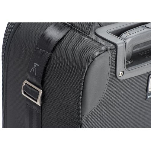 thinkTANK photo Airport International V3.0